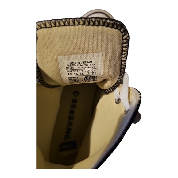 Converse Men's Chuck Taylor All Star Classic Hi Sneaker Black S4.5 - Picture 9 of 9